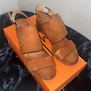 Miz Mooz Heeled Sandals Bohemian Nutmeg Brown Leather Sandals Size 7.5 AUTHENTIC